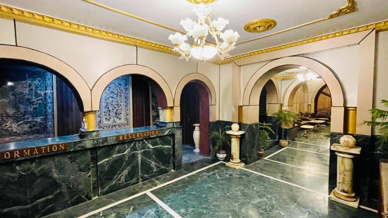 Hotel International Srinagar 외부 사진