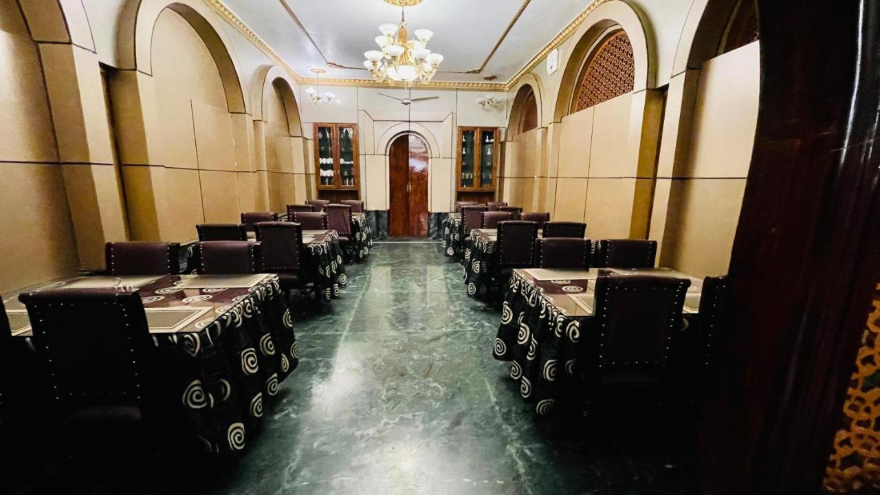 Hotel International Srinagar 외부 사진