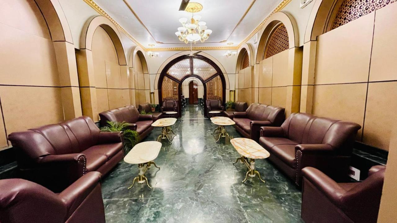 Hotel International Srinagar 외부 사진