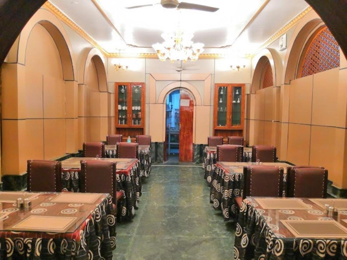 Hotel International Srinagar 외부 사진