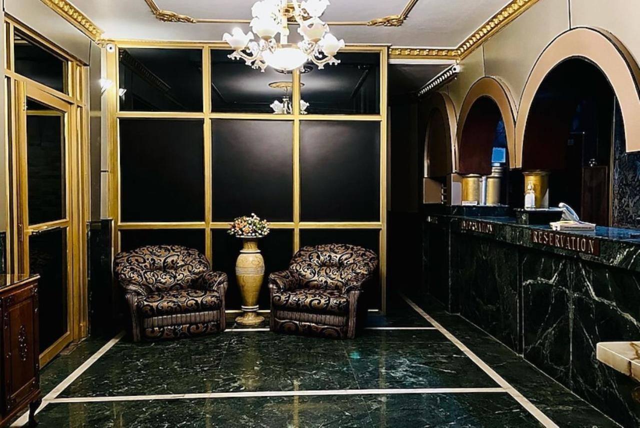 Hotel International Srinagar 외부 사진