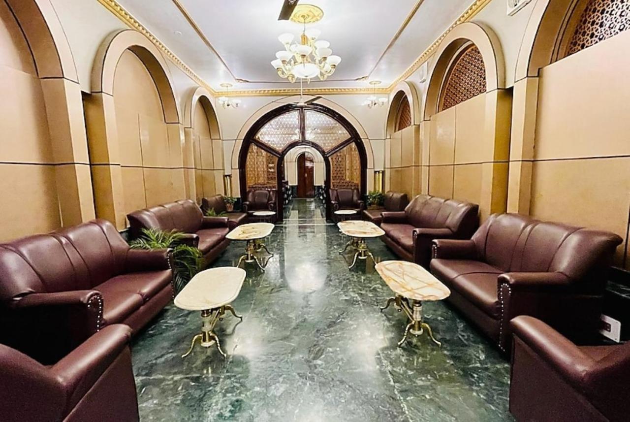 Hotel International Srinagar 외부 사진